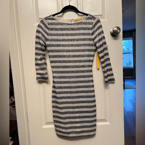 NWT Alice + Olivia Pammy Sequin Striped Dress - Picture 2 of 13